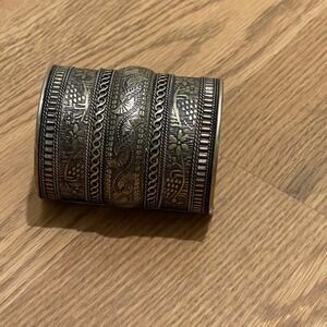 Vintage Silver Tone Wide Cuff Bracelet Floral Engraved Statement Bangle